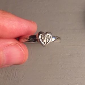 10k White Gold Diamond Heart Ring